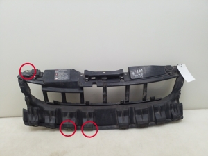 Volkswagen Passat B5 (1997–2005) Kühlergrill 3B0807231 - 2