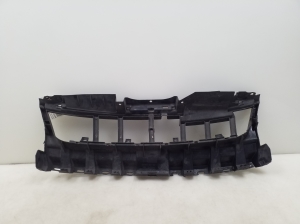 Volkswagen Passat B5 (1997–2005) Kühlergrill 3B0807231 - 6