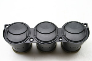 Mazda 6 (2002–2007) Salona paneļa ventilācijas restes GJ6ACTR1 - 2
