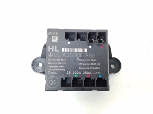  Rear side door control unit 