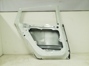  Rear side doors 