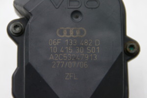Volkswagen Golf V (2003–2009) Saugrohrklappen-Stellmotor 06F133482D - 2