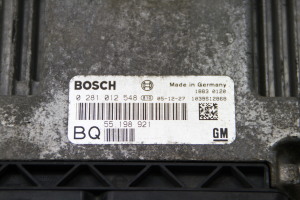 Opel Astra H (2004–2010) Motorsteuergerät 55198921 - 2