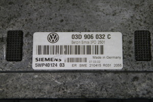Volkswagen Polo IV (2001–2009) Motorsteuergerät 03D906032C - 2