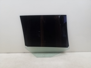 BMW 5 SERIES E61 (2004–2010) Rear side door glass - 2