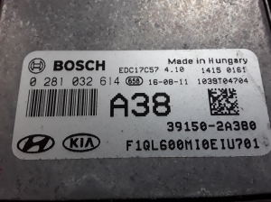 Kia Sportage (2016–2021) Engine control unit 0281032614 - 3