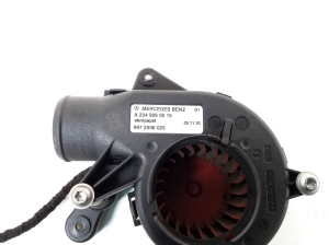Mercedes Benz E-Class W212 (2009–2015) Heizungsgebläse A2049060015 - 3