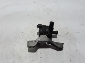Auxiliary water pump - 144B06803R