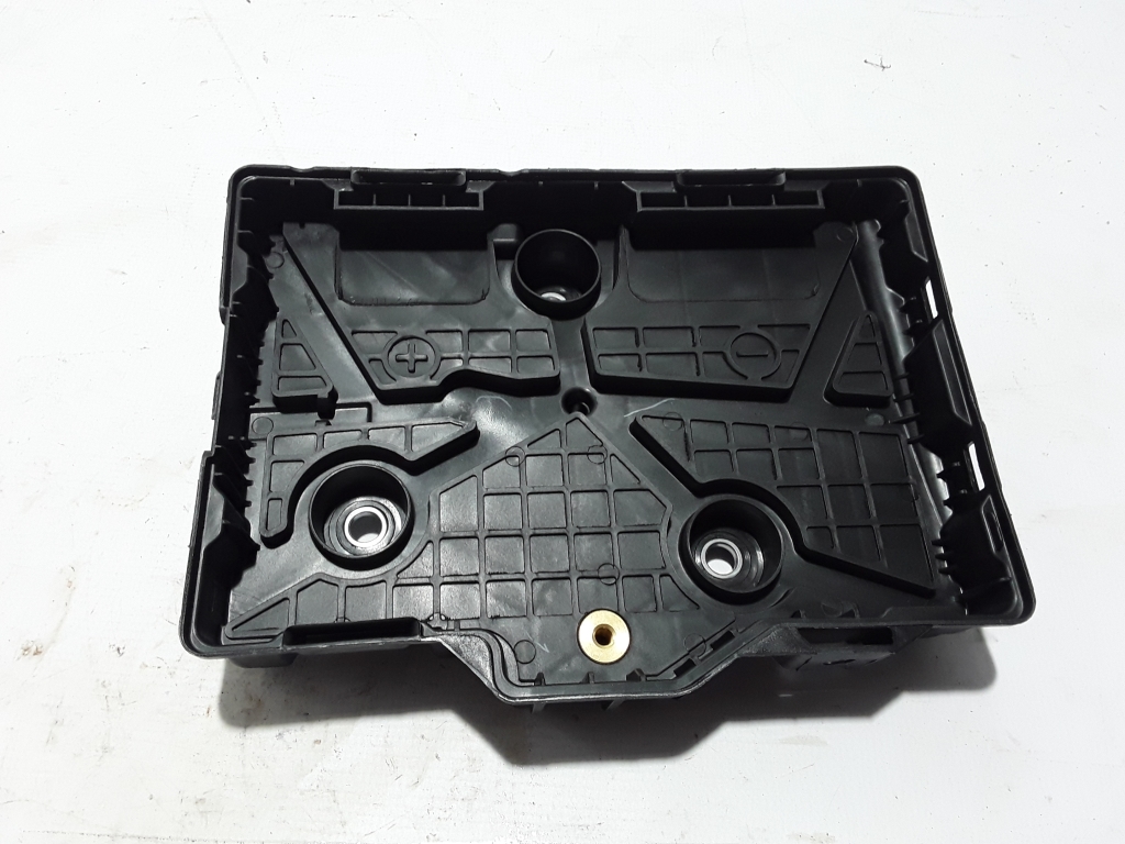 Used RENAULT Captur Battery holder 648601269R