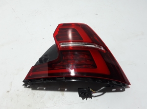  Rear corner lamp 