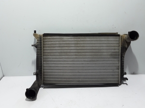  Intercooler radiator 