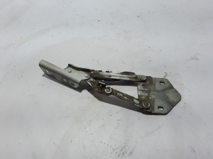 Hood hinge - 1T0823302