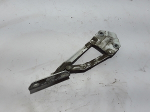 Volkswagen Caddy III (2004–2015) Kapoti hing 1T0823301 - 3