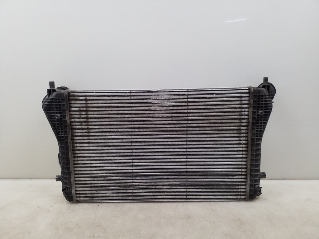 VOLKSWAGEN Golf 6 generation (2008-2015) Radiateur de refroidisseur intermédiaire 1K0145803BN 25064475