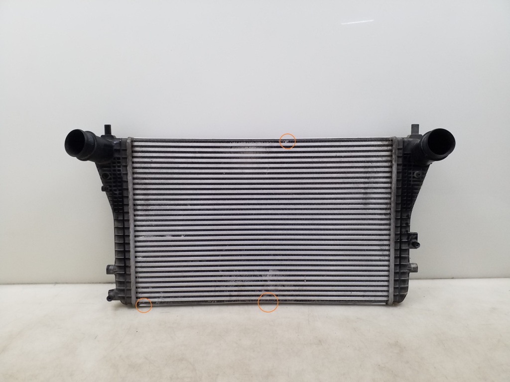 VOLKSWAGEN Golf 6 generation (2008-2015) Radiateur de refroidisseur intermédiaire 1K0145803BN 25064475