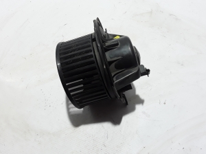 Volkswagen Caddy III (2004–2015) Salongi puhuri mootor 1K2819015 - 2