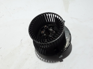   Moteur de ventilateur d’habitacle  - 1K2819015 