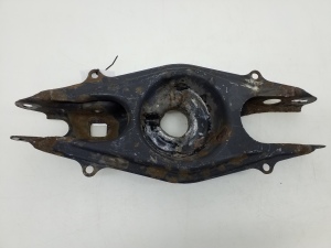 Mercedes Benz C-Class 204 (2007–2014) Tagasilla varras A2043503506 - 2