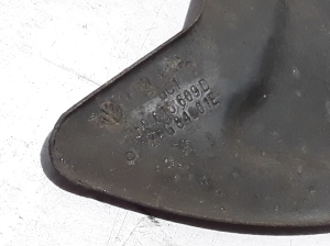 Volkswagen Caddy III (2004–2015) Schutz der Hinterradnabe 2K0615609 - 3