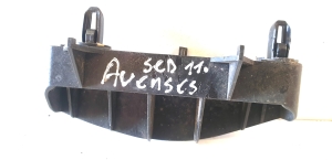 Rear bumper bracket - 52562-05030