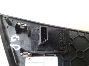 BMW 5 SERIES E61 (2004–2010) Rear side door window switch - 2