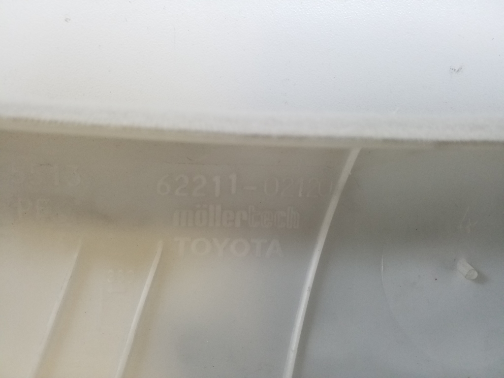 TOYOTA Corolla 9 generation E120/E130 (2000-2007) Høyre side B-søyletrim 62211-02120 21027420