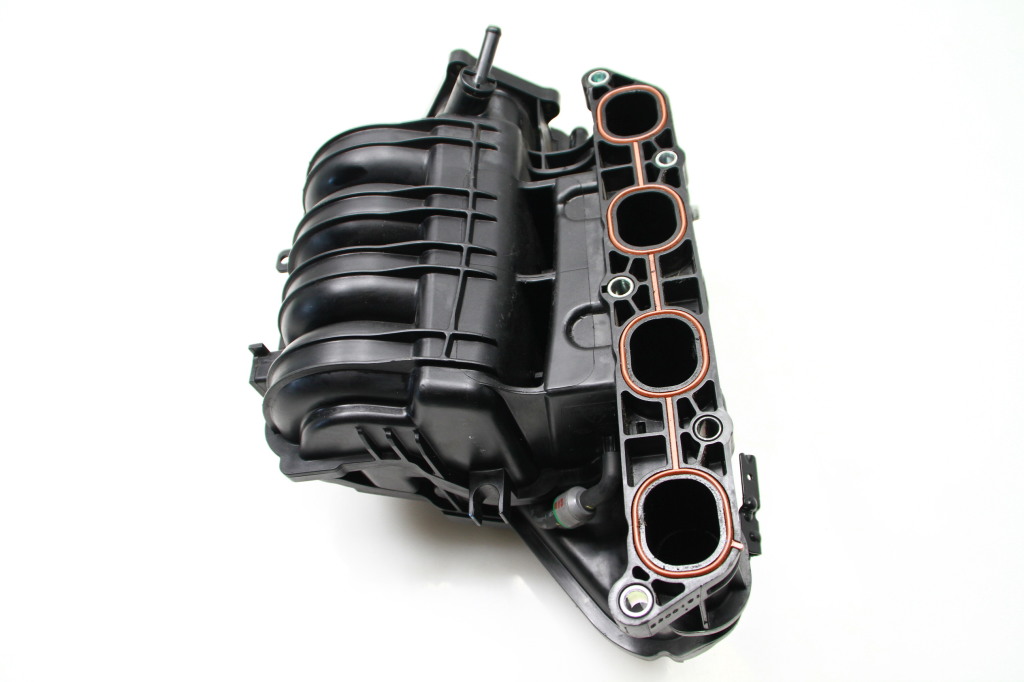 Used Kia Sportage Intake manifold 2B641