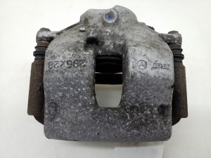 Mercedes Benz C-Class 204 (2007–2014) Eesmine pidurisadul A2044212481 - 3