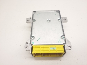 Mercedes Benz E-Class W207 (2009–2017) Airbagsteuergerät a2079010100 - 2