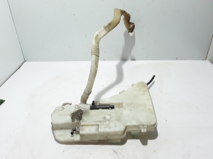 Front washer fluid reservoir - 7178745