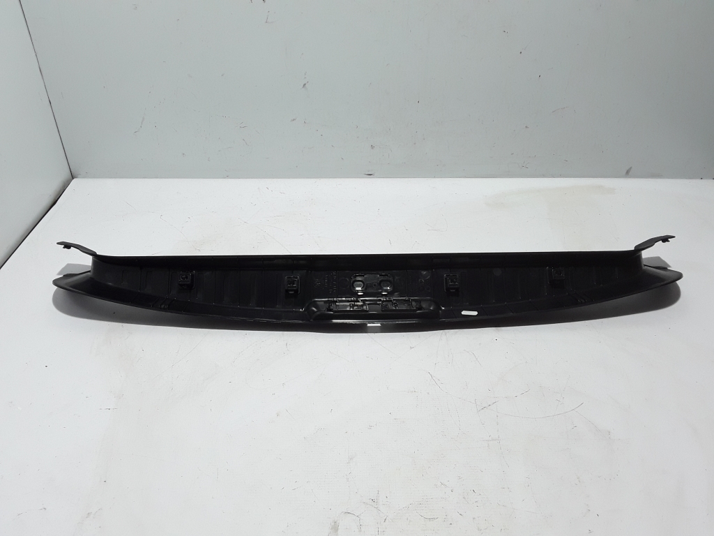 BMW 5 Series Gran Turismo F07 (2010-2017) Trunk Lock Trim 7201653 22444291