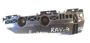 Rear bumper bracket - 52563-42010