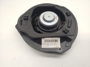 Mercedes Benz E-Class W207 (2009–2017) Speaker A2048201902 - 3