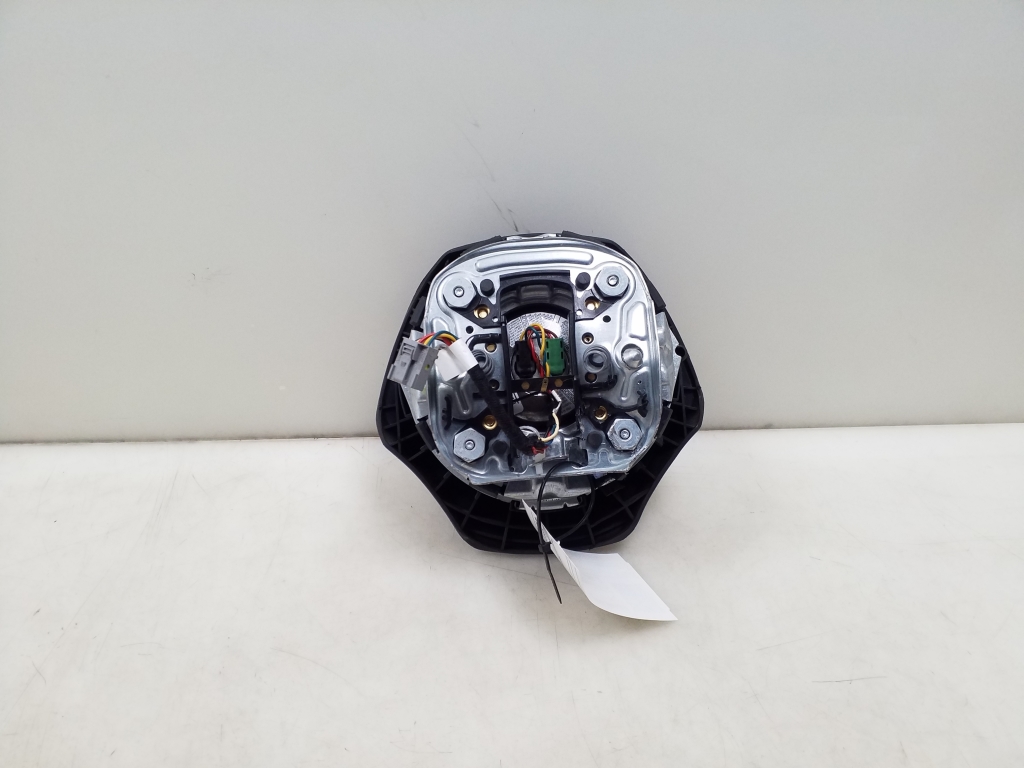 BMW 3 Series E90/E91/E92/E93 (2004-2013) Steering Wheel Airbag 6779829 25064698