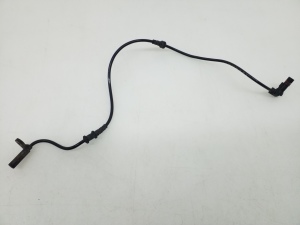 ABS-Sensor vorne - A2045400117