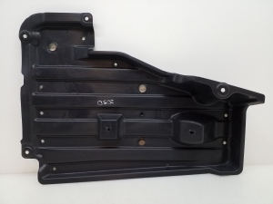 TOYOTA Corola Verso R1 (2004–2009) Unterbodenschutz 583980F010 - 2
