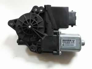 Front door window regulator motor - 82450A6010