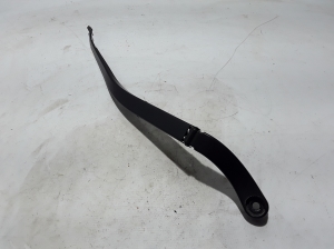  Windshield wiper blade 