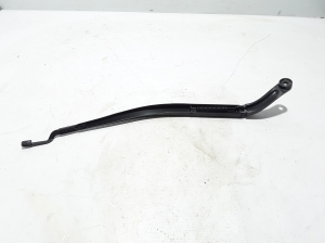  Windshield wiper blade 