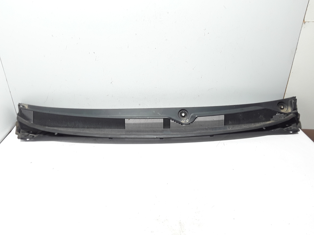 Used Chrysler Pacifica Windshield wiper mechanism trim to the glass