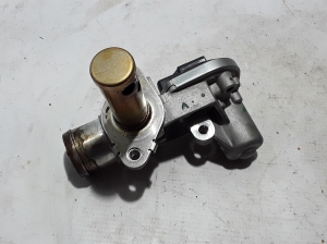  EGR valve 