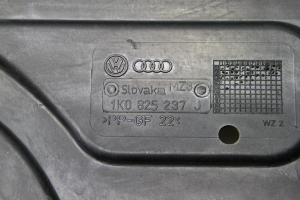 Skoda Octavia II (2004–2013) Unterbodenschutz vorne 1K0825237J - 3