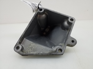  Engine holder 