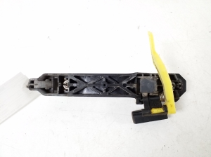 TOYOTA RAV 4 A3 (2005–2012) Rear side door exterior handle and its parts - 2