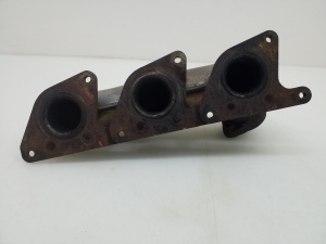  Exhaust manifold 