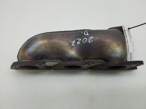  Exhaust manifold 