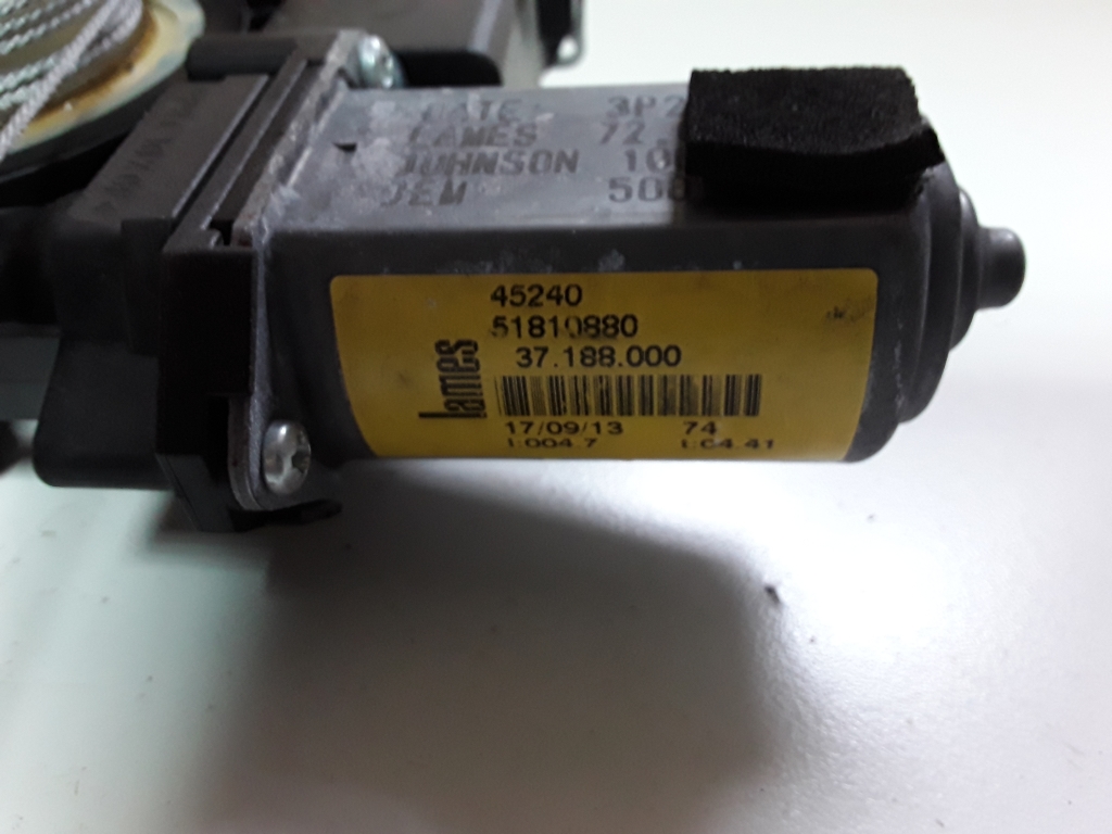 FIAT Doblo 2 generation (2009-2024) Стеклоподъемник передней левой двери 51810880 27800014
