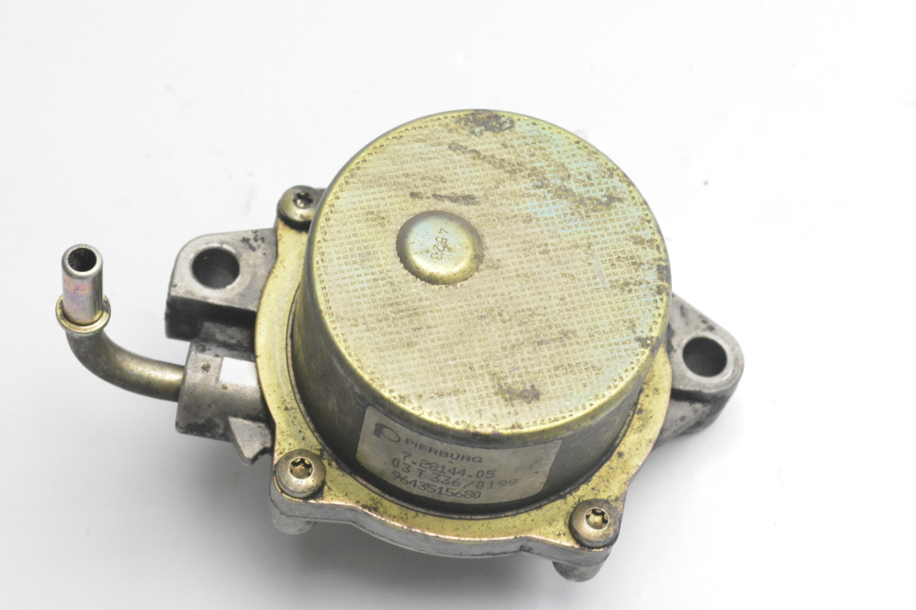 Used Peugeot 207 Vacuum pump