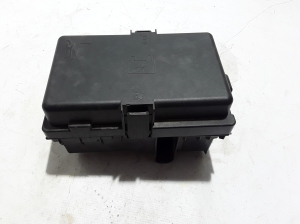  Fuse block holder under the hood 