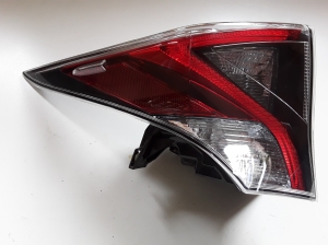 TOYOTA PRIUS Prime (2016–2022) Eckleuchte hinten 8156047153